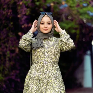 Chemise longue en vert imprimée