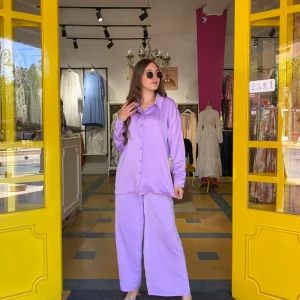 Ensemble jupe culotte -chemisier en mauve