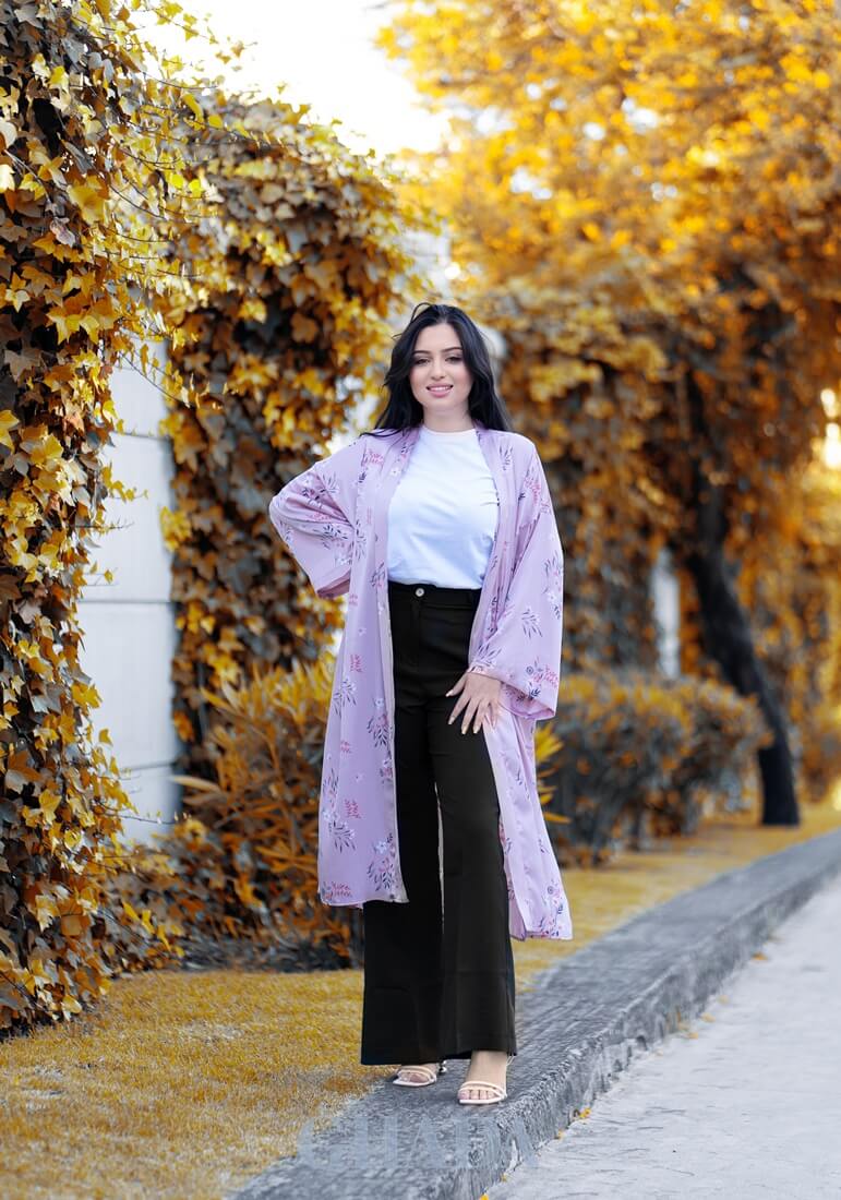 Kimono imprimée en rose – Image 2