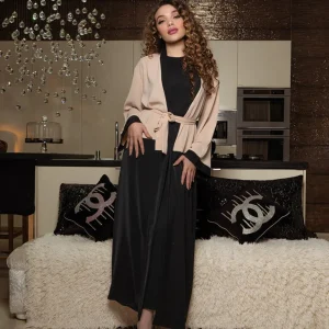 Abaya noir-beige avec des strass