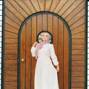 Robe longue en blanc cassé