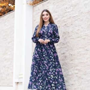 Robe imprimé bleu marine avec ceinture