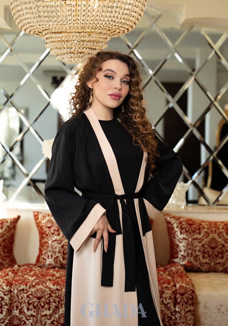 Abaya noir-beige avec des strass – Image 3