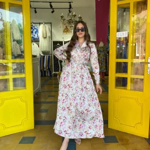 Robe beige imprimée floral