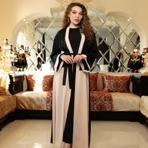 Abaya noir-beige avec des strass