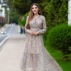 Robe longue en blanc imprimée