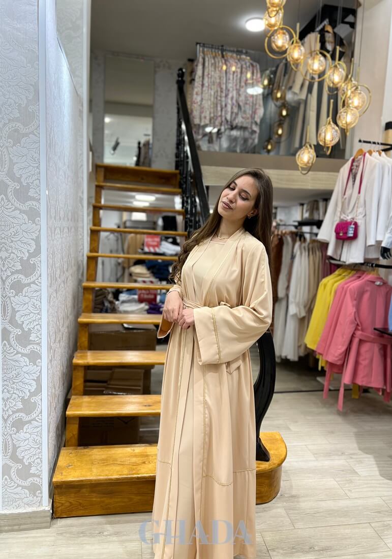 Abaya kimono avec sfifa traditionnelle en beige – Image 3