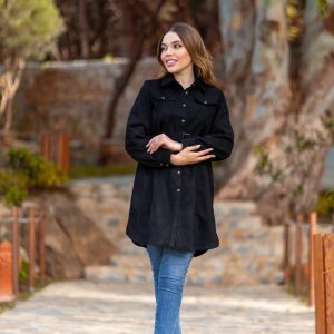 Chemise longue en simili daim en noir