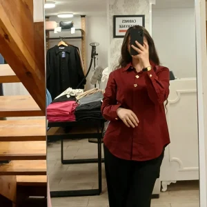 Chemise en bordeaux