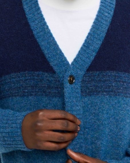 Mural Blue Cardigan | CASTART – Maille alpaga-laine premium – Image 4