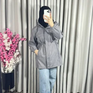 Manteau à capuche avec noeuds