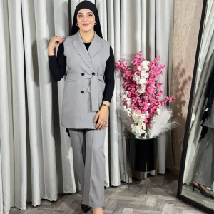 Ensemble gilet et pantalon en gris