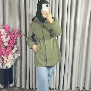 Manteau à capuche avec noeuds