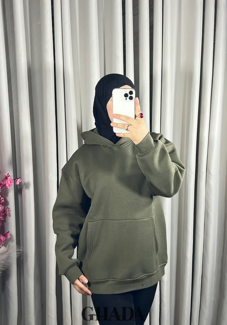 Sweat à capuche en vert kaki – Image 2