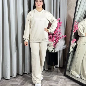 Ensemble survêtement en beige