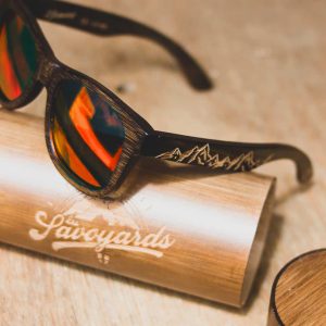 LUNETTES EN BOIS FONCE