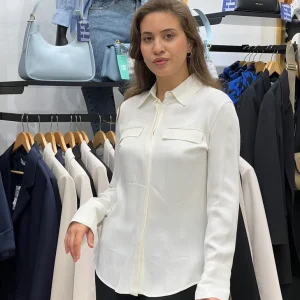 Chemise blanche boutonnée