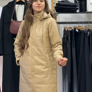 Doudoune en beige foncé