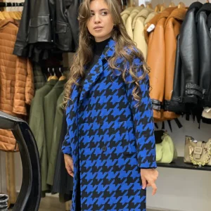 Manteau long en bleu et noir