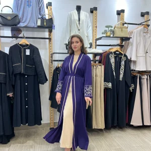 Abaya Kimono avec manches brodées