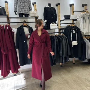 Manteau long en bordeaux
