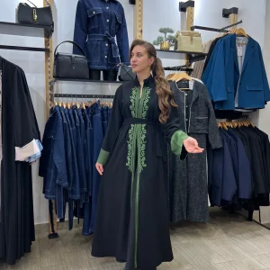 Abaya avec broderie