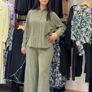 Ensemble en vert kaki