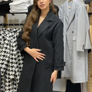 Manteau long en noir