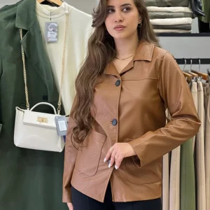 Veste marron en simili-cuir