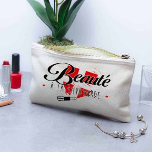 POCHETTE FEMME : BEAUTE A LA SAVOYARDE